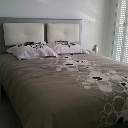 Apartament Les Pieds Dans L'eau *