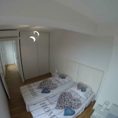 Lägenhet Les Pieds Dans L'eau